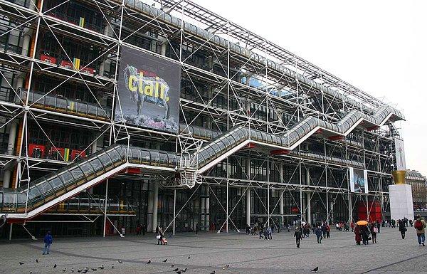 1. Pompidou Merkezi - Paris
