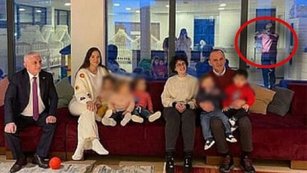 Firari Galip Öztürk'ün Fotoğrafını Çekerken Aynaya Yansıyan Hâkim Başkanlık Görevinden Alındı