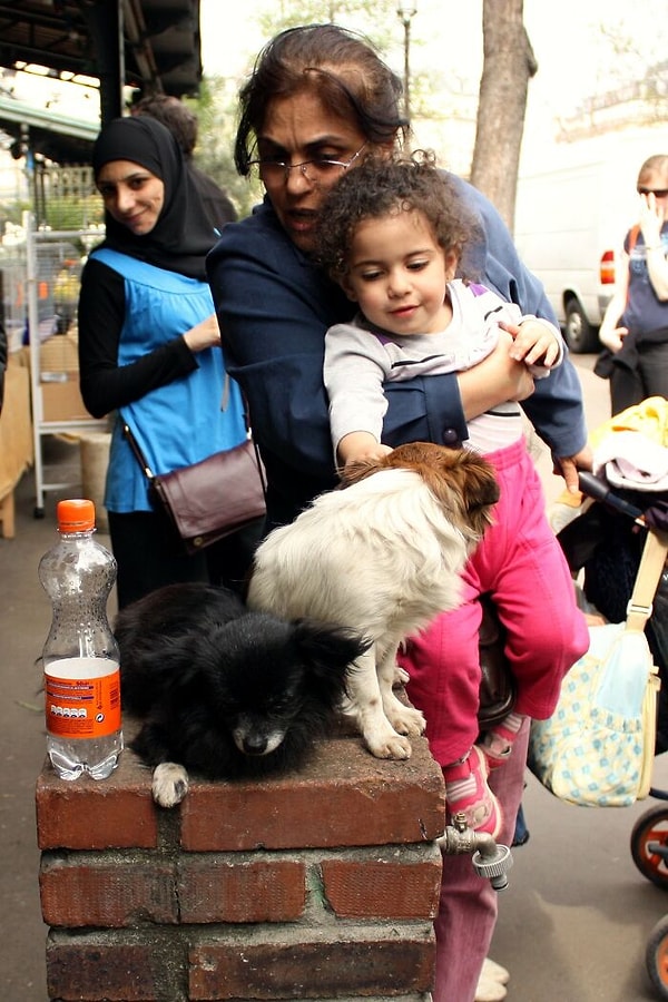 6. «Ты передумаешь» и каждое предложение, которое я слышу, когда говорю людям, что не хочу детей. В 12 лет я поняла, что никогда не захочу детей. 13 лет спустя я все еще не передумала. Мой муж тоже не хочет детей, так что, по крайней мере, мы на одной волне.