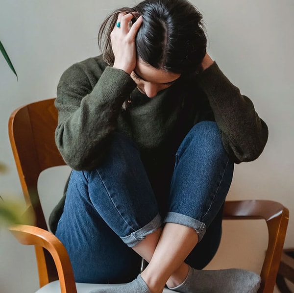 9. Как легко чувствовать себя застрявшим в плохой ситуации (на работе, в отношениях и т. д.) только потому, что цена и усилия, необходимые для того, чтобы выбраться из этого, могут показаться пугающими. А иногда вам просто нужно принять образную чашу, полную дерьма, потому что вы не можете позволить себе взорвать свою жизнь.