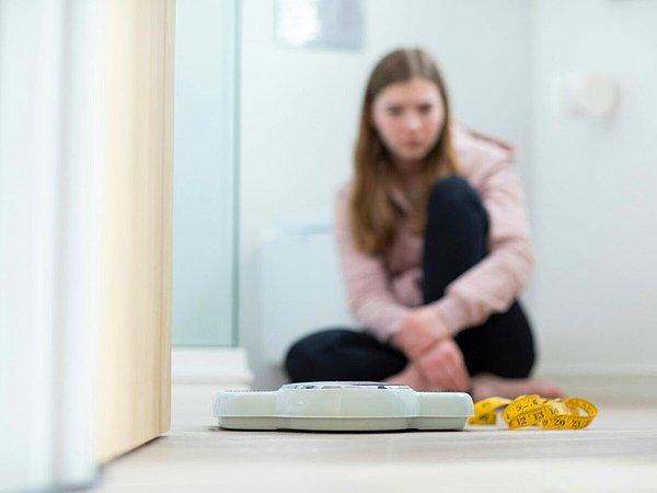 Anoreksiya Nervoza Nedir, Belirtileri Nelerdir?