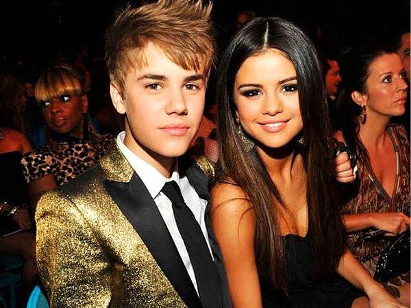 13. Artık evli ve mutlu olan Justin Bieber eski sevgilisi Selena Gomez'le baş başa romantik bir film izlemek için koskoca spor arenası Staples Center'ı kiralamıştı.