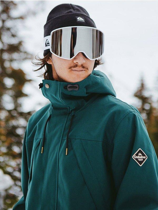 Belirli özelliklere sahip olan kayak gözlükleri hem güneş hem de sisten gözlerinizi koruyarak daha etkili bir görüş açısıyla kayak yapmanıza yardımcı olacak.