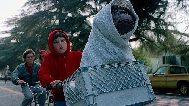 24. E.T. the Extra-Terrestrial (1982)