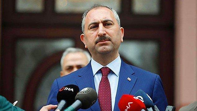 Kararda, Adalet Bakanı Abdülhamit Gül'ün "görevden affını istediği" ve bu talebinin kabul edildiği belirtildi.