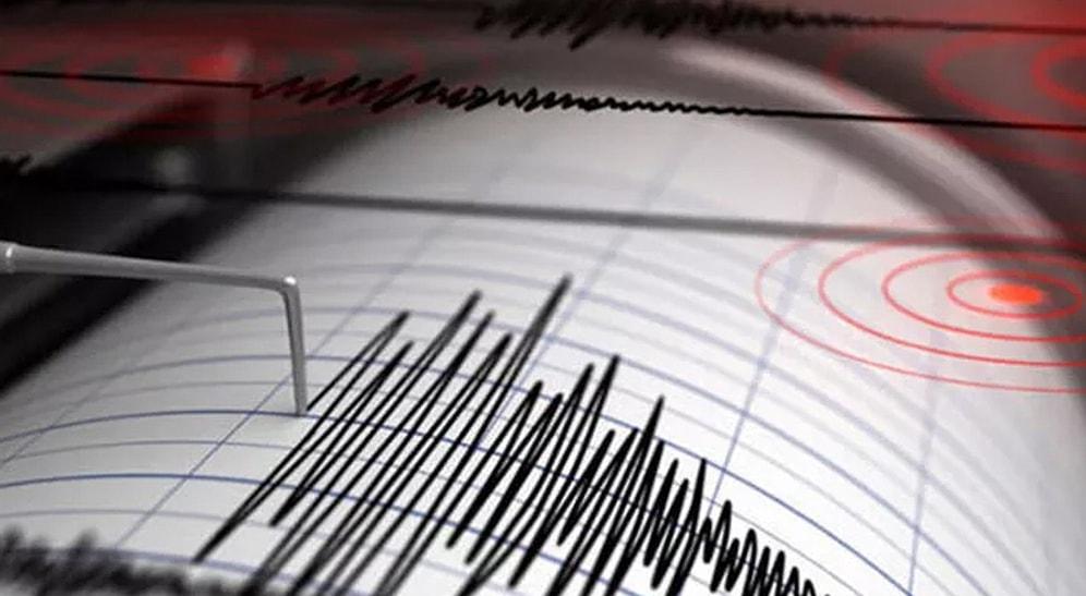 Son Dakika: İzmir'de 3.7 Büyüklüğünde Korkutan Deprem! Birçok İlçede Hissedildi...