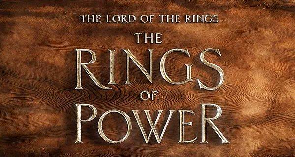 Amazon Prime'da ekrana gelecek diziye dair geçtiğimiz günlerde yayımlanan 1 dakikalık tanıtım videosunda, isminin 'The Lord of the Rings: The Rings of Power' (Yüzüklerin Efendisi: Güç Yüzükleri) olduğu açıklanmıştı.