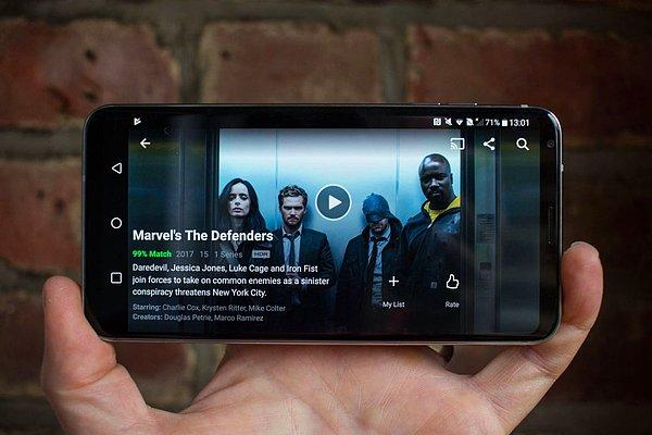 Netflix, desteklediği yeni model ve işlemcilerle ilgili bir açıklama yayınladı. Popüler dijital yayın platformunun destekleyeceği işlemciler arasında Samsung’un Galaxy S22 serisinde kullanılacak Exynos 2200 yer alıyor.