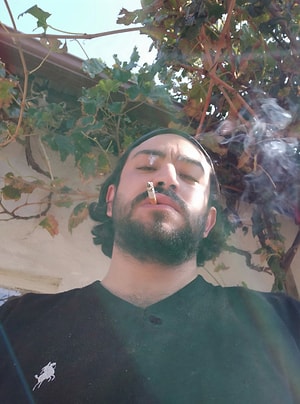 Ali uzak Profil Resmi