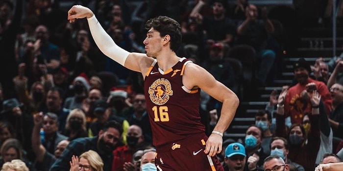 12 Asistle Kendi Rekorunu Kıran Cedi Osman NBA'de Geceye Damgasını Vurdu