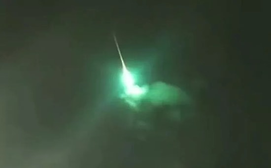 Meteor Nedir, Nasıl Oluşur? İstanbul’da Meteor mu Düştü?