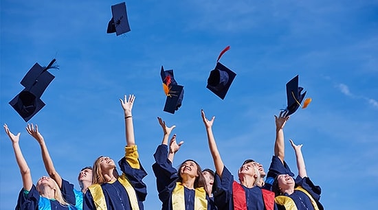 Uçurum Açılıyor: Yurt Dışında Eğitim Hayal mi Oldu?