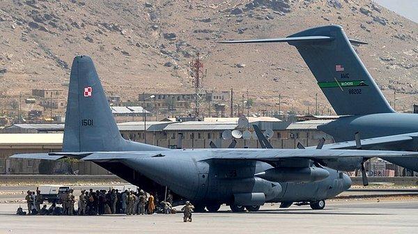 Biden, 14 Nisan 2021'de 11 Eylül'ün yıl dönümüne kadar ABD kuvvetlerinin Afganistan'dan tamamen çekilmesi için talimat vermişti.