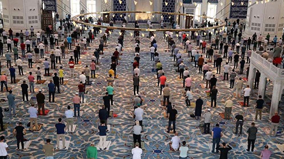 4 Şubat 2022 Cuma Namazı Saat Kaçta Kılınacak? İstanbul, Ankara, İzmir için Cuma Namazı Saatleri...