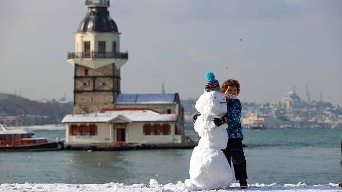 İstanbul İçin Şiddetli Yağış Uyarısı! Bugün İstanbul'a Kar Yağacak mı, Ne Zaman Başlayacak?