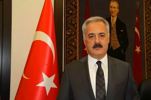 Ömer Seymenoğlu Kimdir?