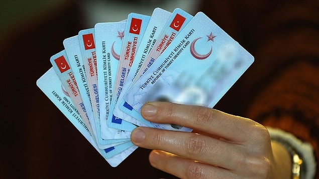 10. “Bize verdiği öz geçmiş tamamen uydurmaymış. Kendisinin 15 yaşında olduğunu öğrenmiştik.”