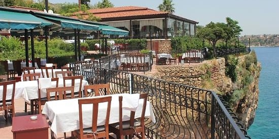 Sözün Bittiği Yerdeyiz: 25 Bin TL Kirası Olan Yere 70 Bin TL Elektrik Faturası Gelince İşçi Çıkartıyor!