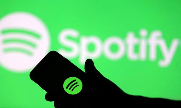 8. Spotify CEO'su Daniel Ek, yeterince tanıtımı olmayan içerik oluşturucuların müzik ve ses içeriğinin lisanslanması, geliştirilmesi ve pazarlanması için 100 milyon dolar yatırım yapacağını açıkladı.