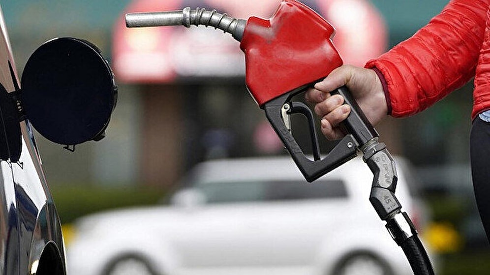 Benzine 71 Kuruşluk Bir Zam Daha Yapıldı