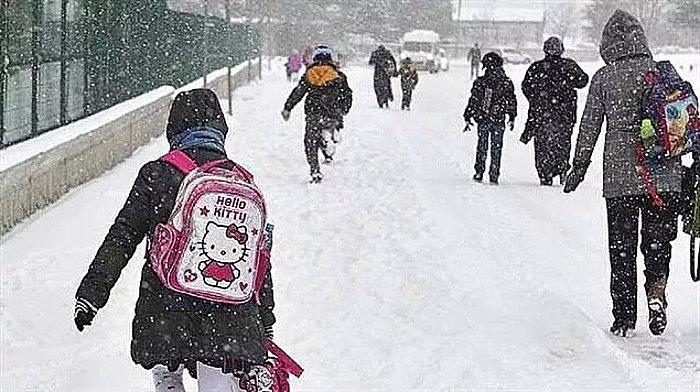 Son Dakika: İki İlde Okullar Tatil Edildi! Yoğun Kar Yağışı Nediyle Eğitime Ara Verildi...