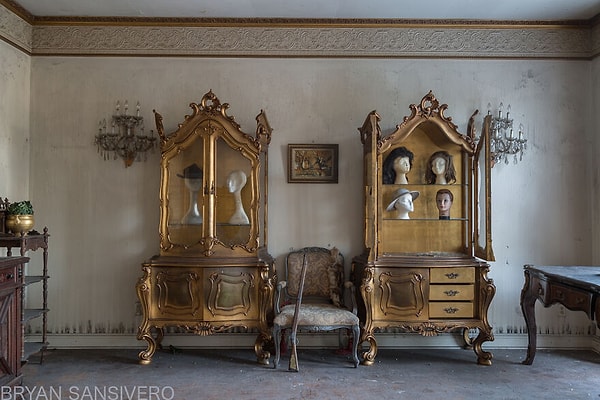 Золотые шкафы