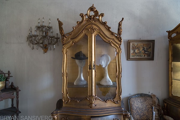 Головные формы в шкафу