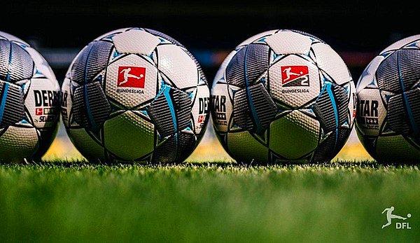Bundesliga'nın çekiciliğini artırmayı planlayan lig yönetimi hem diğer kulüplerin şampiyonluk yarışına daha fazla ortak olmasını hem de play-off ile ligi üst sıralarda tamamlayacak olan kulüplerin birbiriyle tekrar karşılaşmasını amaçlıyor.