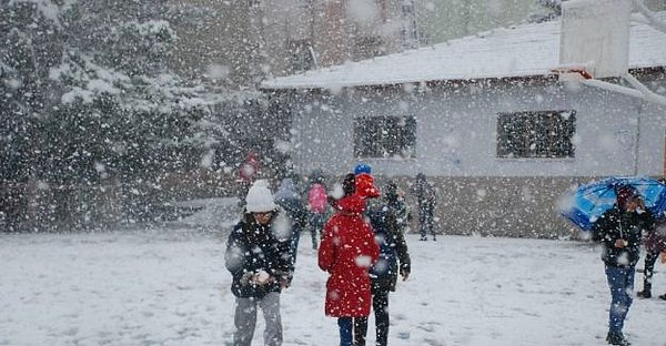 10 Şubat Perşembe Günü Okullar Tatil Edilecek mi? Valiliklerden Açıklama geldi mi?