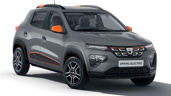 Romanyalı otomobil üreticisi Dacia, Sandero Stepway modeline bir hayli benzeyen, fakat ondan biraz daha ufak olan elektrikli aracı Spring'i geçtiğimiz yıl Avrupa'da satışa çıkarmıştı.