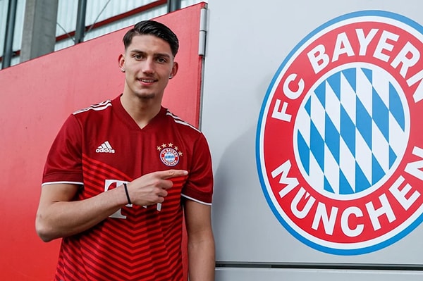 Bayern Münih, 10 sezondur altyapısında forma giyen Yusuf Kabadayı ile profesyonel sözleşme imzaladı.