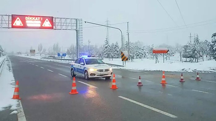 Kar ve Tipi Dolayısıyla Yollar Ulaşıma Kapatıldı! Hangi Karayolu Ulaşıma Kapalı?