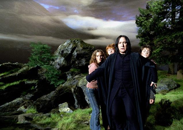 1. Harry Potter and the Prisoner of Azkaban (2004)