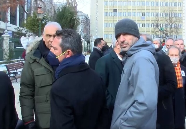 6 bin lirasını çaldılar