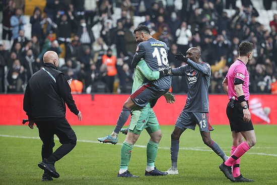 Beşiktaş, Ziraat Türkiye Kupası'nda Çeyrek Finale Yükseldi!