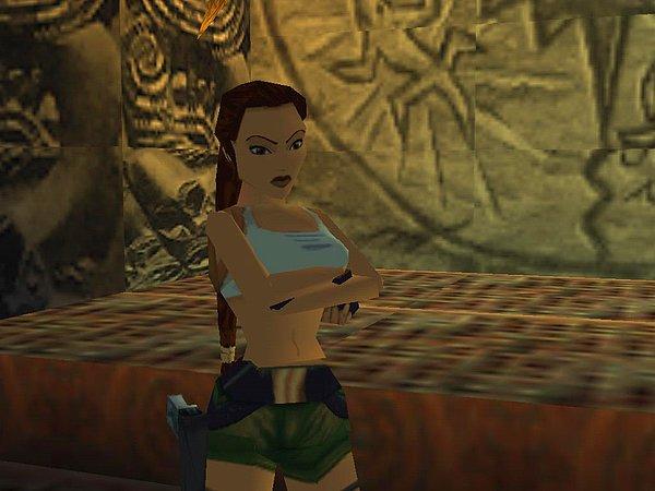 Geliştiriciler Lara Croft'u çıplak gösterdiği söylenen bu hile hakkında ne diyor peki?