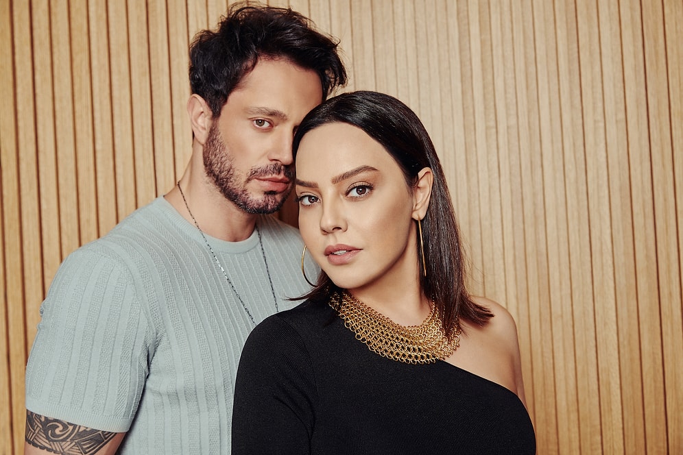 Ebru Gündeş ve Murat Boz'dan Yeni Düet! 'Sonsuza Dek'
