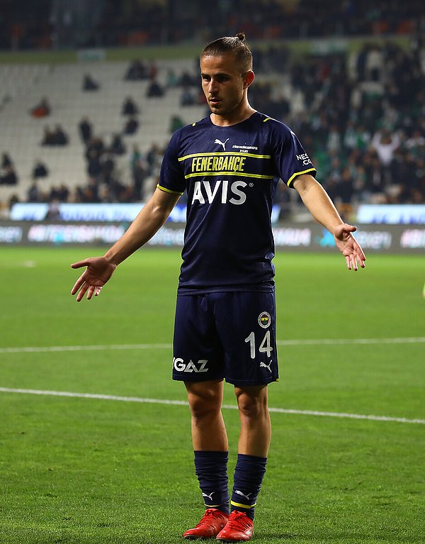 53. dakikada oyuna sonradan giren Dimitris Pelkas skoru Fenerbahçe lehine 2-1'e getirdi.
