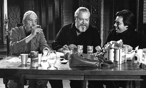 3. Orson Welles'in daha önce tamamlanamamış filmi: "The Other Side of the Wind"