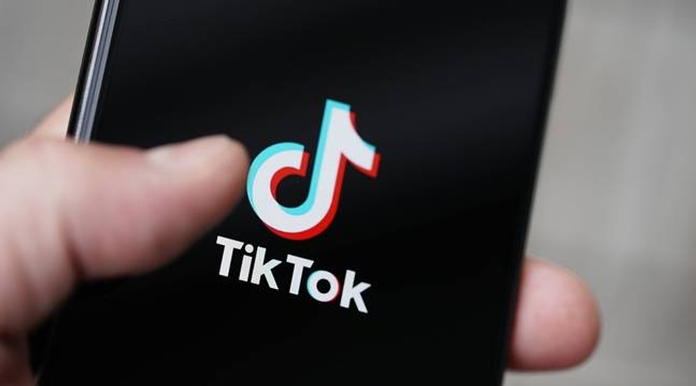 TikTok Canlı Yayınlar Arasında 'Seks Taklidi' Görüntülerini Öne mi Çıkarıyor?