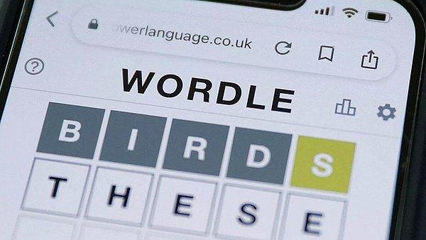 15. Bir süre önce New York Times tarafından satın alınan popüler kelime oyunu Wordle'ın, el değiştirmesinden sonra zorlaştığına yönelik yorumlar gelmeye başladı.