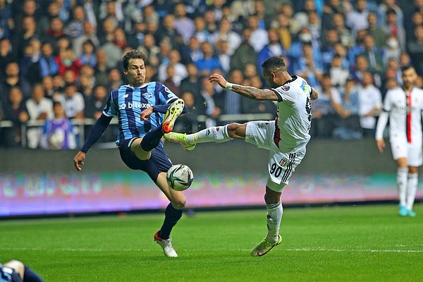 Adana Demirspor bu sezon 8. beraberliğini yaşarken puanını 41 yaptı.