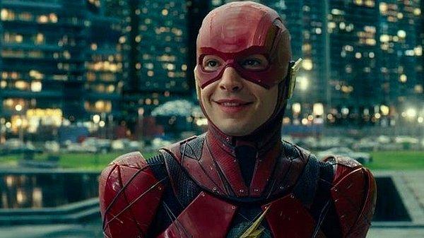 Çok konuşulan The Flash filminin başrolünde Ezra Miller yer alıyor!