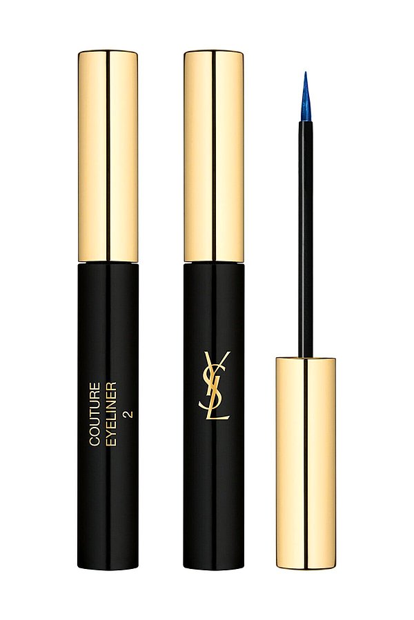 10. Yves Saint Laurent mavi eyeliner.