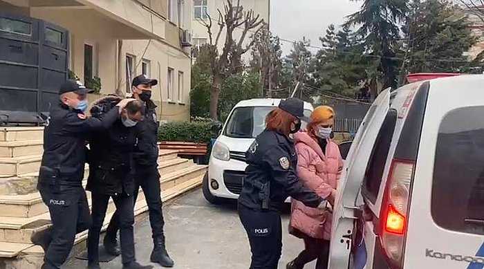 Vücudunda Kırıklar ve Sigara İzi Bulundu... 19 Günlük Bebeğini Öldürdüğü İddia Edilen Kadın Tutuklandı