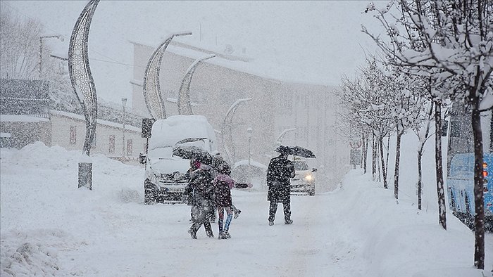 Meteoroloji'den Son Dakika Uyarısı: Kuvvetli Kar Yağışı Geliyor! Hangi Bölgeye Kar Yağacak?