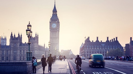 Nedeni Rusya Kaynaklı Endişeler: İngiltere 'Altın Vize' Uygulamasını Durdurdu