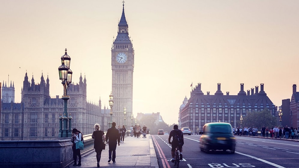 Nedeni Rusya Kaynaklı Endişeler: İngiltere 'Altın Vize' Uygulamasını Durdurdu