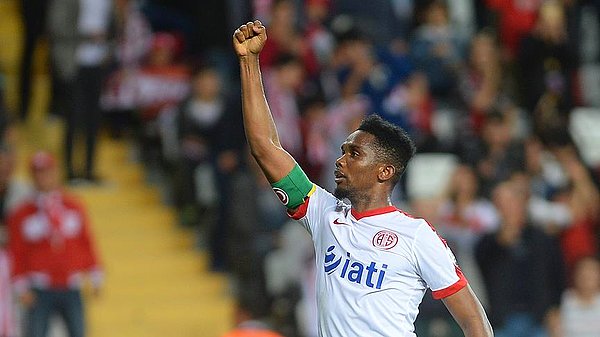 Samuel Eto'o 2015-2018 yılları arasında Antalyaspor ve Konyaspor forması giymişti.