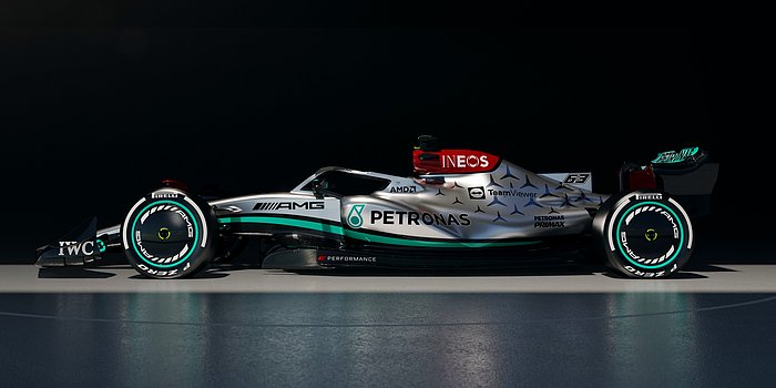 'Silver Arrows' Mercedes, 2022 F1 aracı W13'ü Tanıttı!